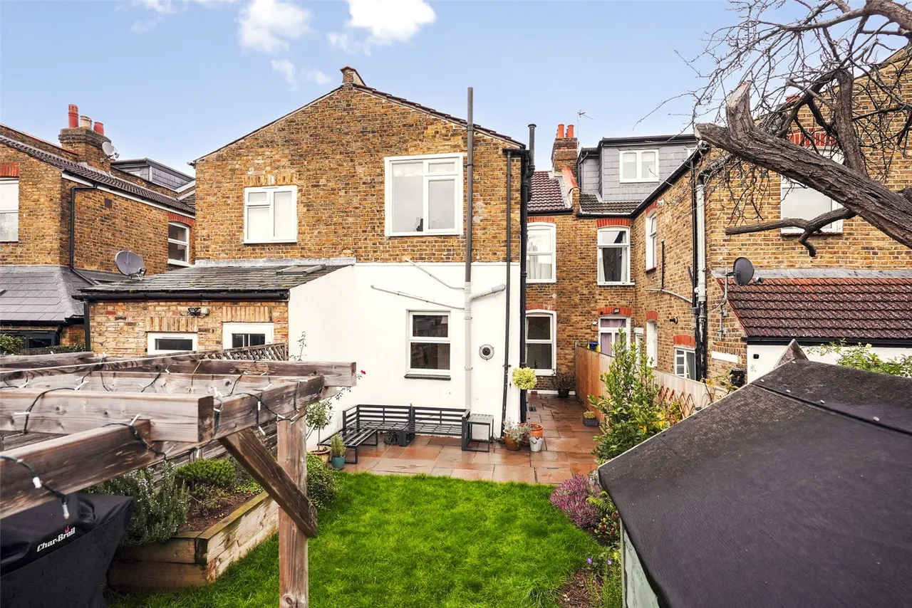 Third Cross Road, Twickenham, TW2 5EA, photo 11