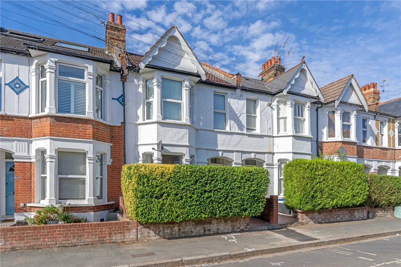 1 bed flat for sale — Third Cross Road, Twickenham, TW2 5EA