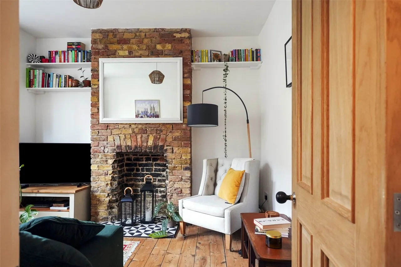 Third Cross Road, Twickenham, TW2 5EA, photo 3