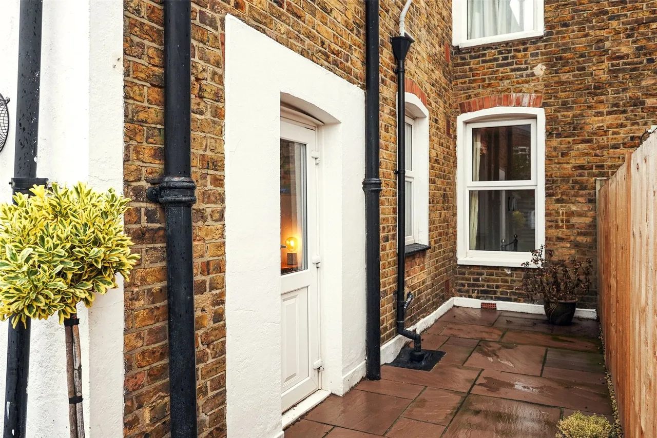 Third Cross Road, Twickenham, TW2 5EA, photo 10