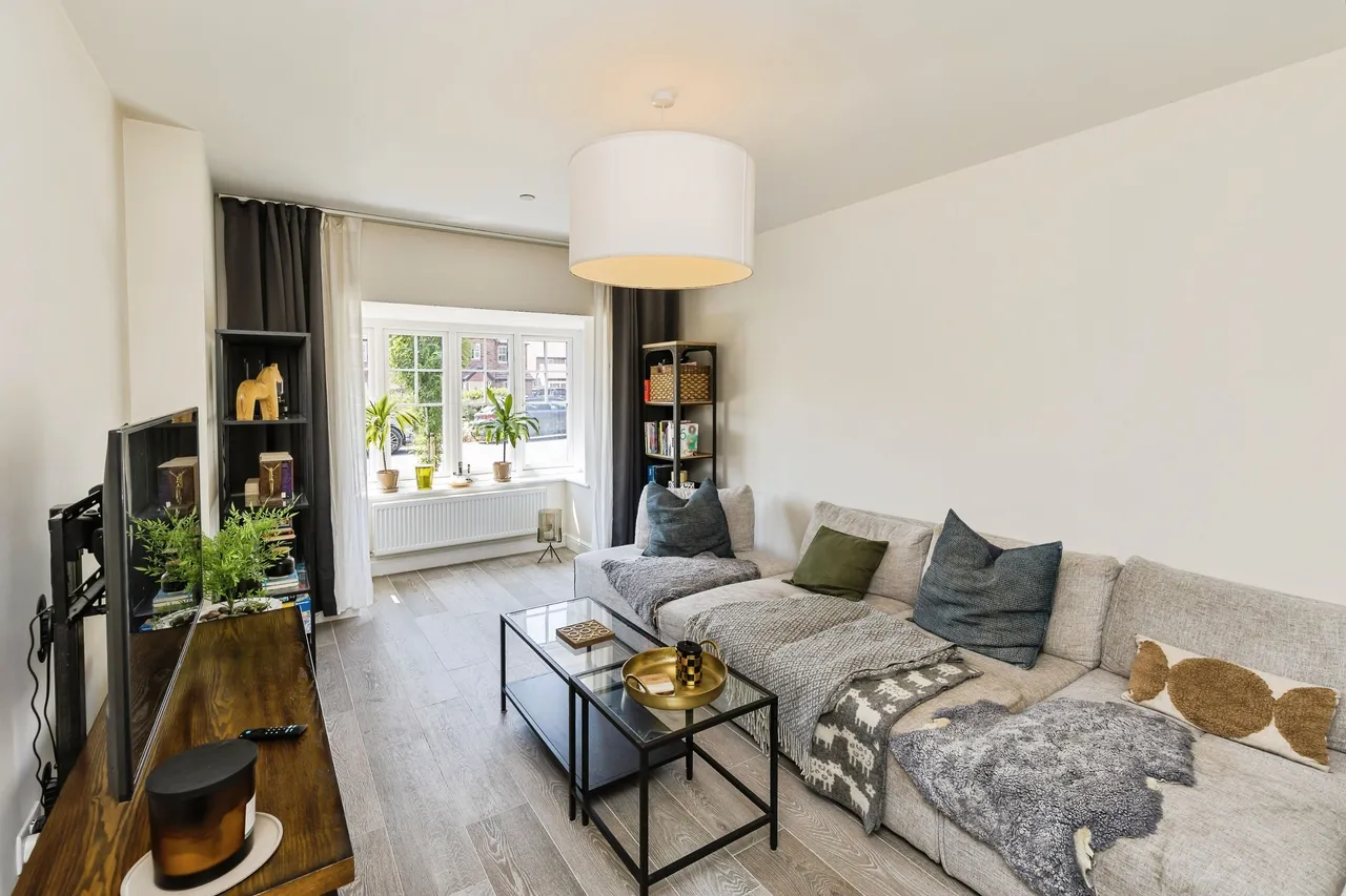 Carlton Meadows, Llay, LL12, photo 12