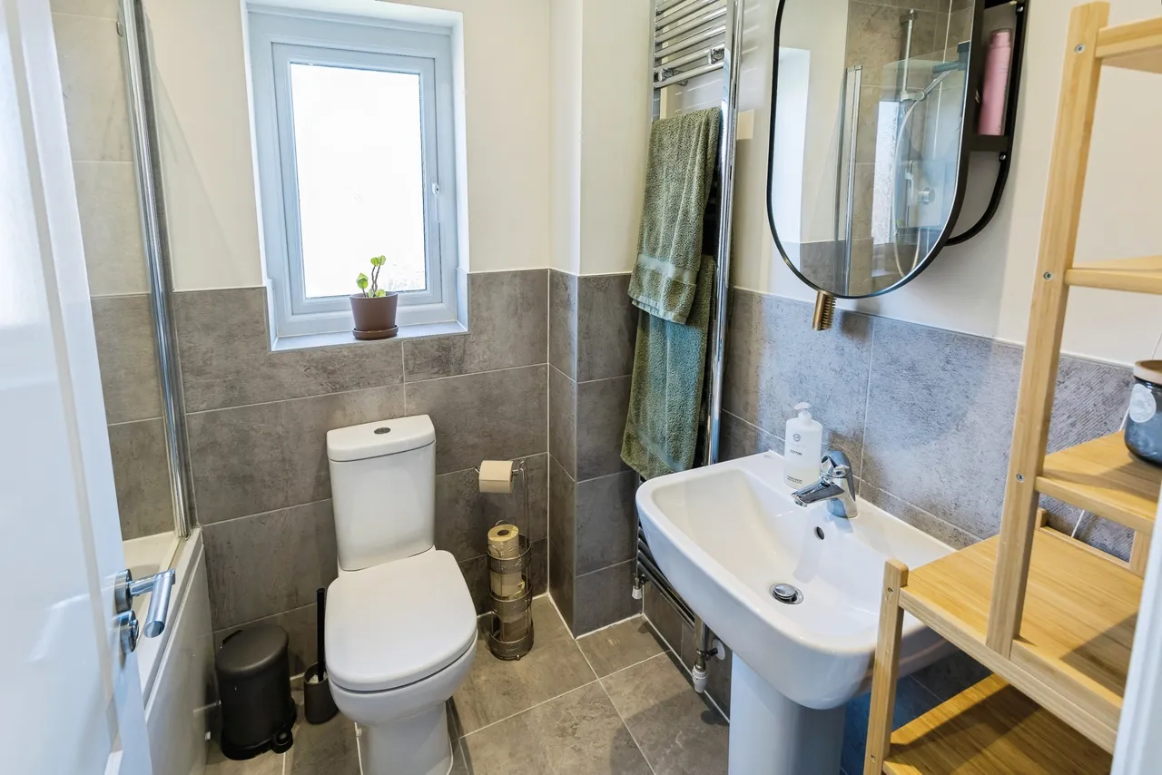Carlton Meadows, Llay, LL12, photo 24