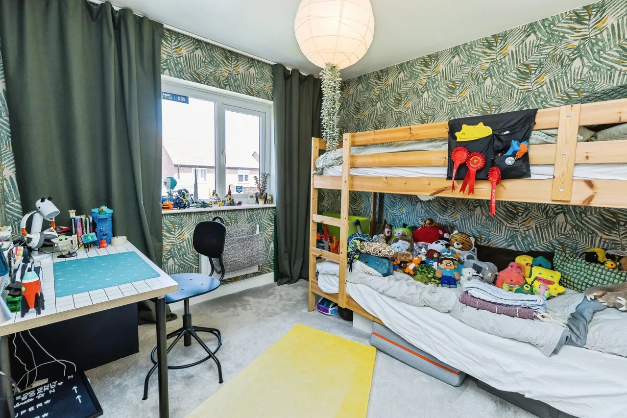Carlton Meadows, Llay, LL12, photo 19