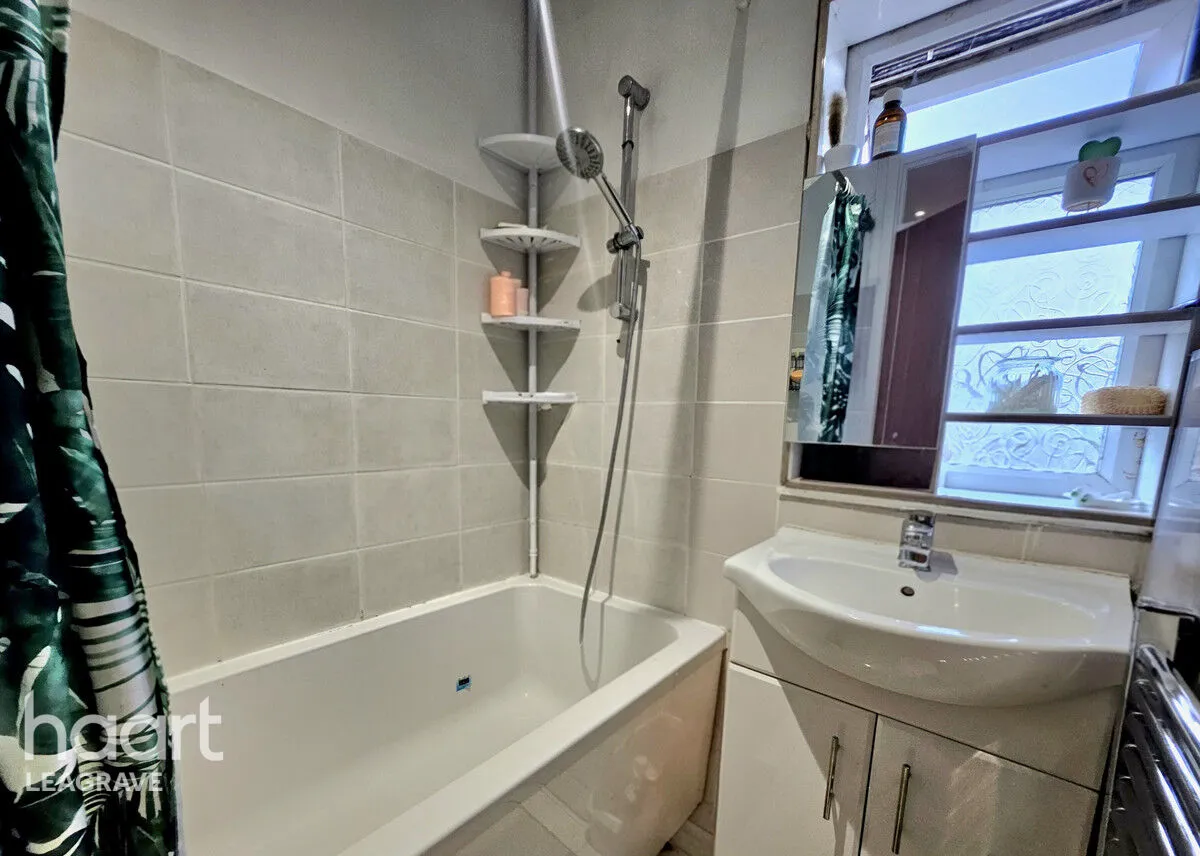 Sycamore Road, Dunstable, LU5, photo 9