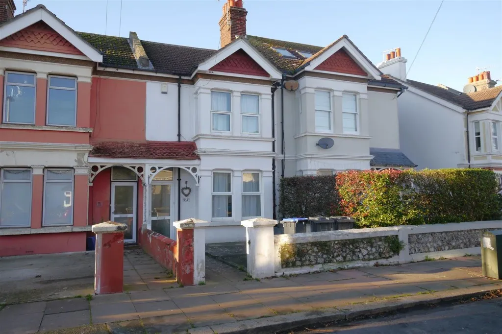 4 bed house to rent, Westcourt Road, Worthing, BN14