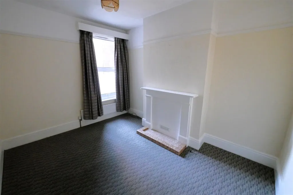 Westcourt Road, Worthing, BN14, photo 4