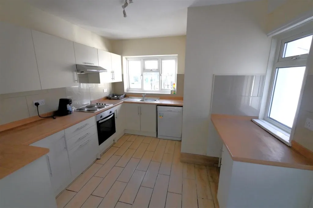 Westcourt Road, Worthing, BN14, photo 7