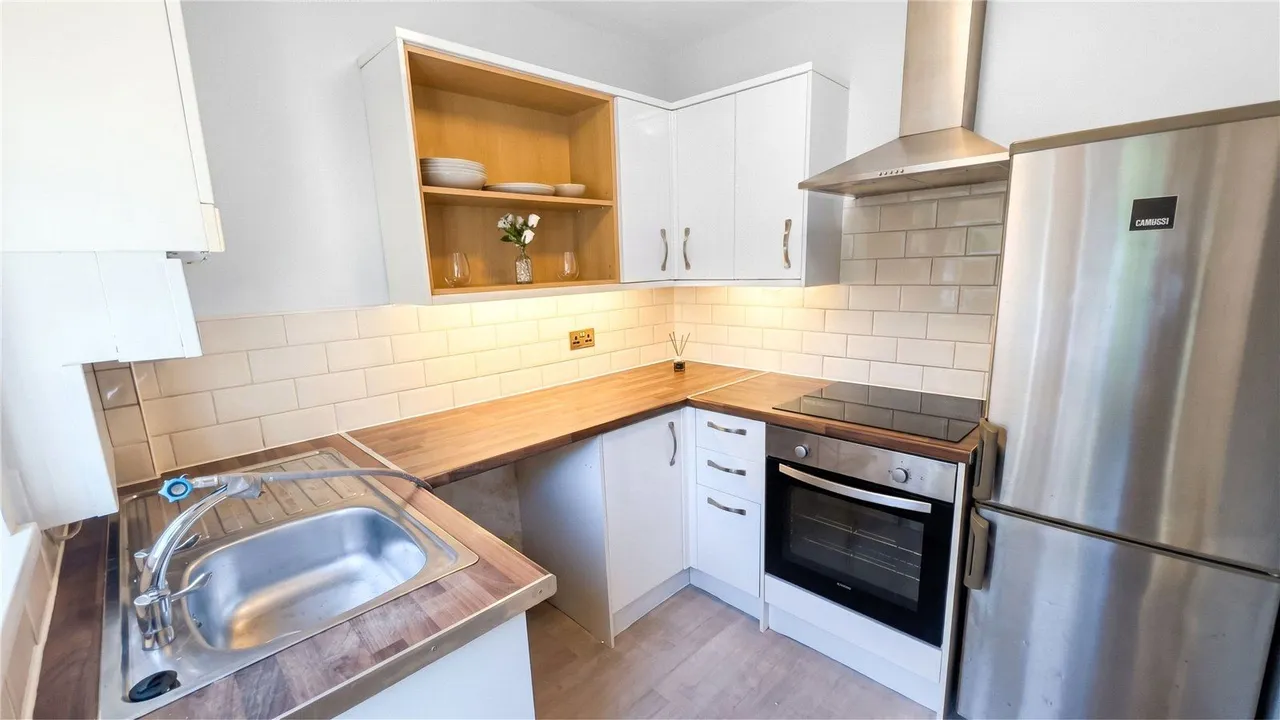 Selborne Mews, Blackburn, BB2, photo 2