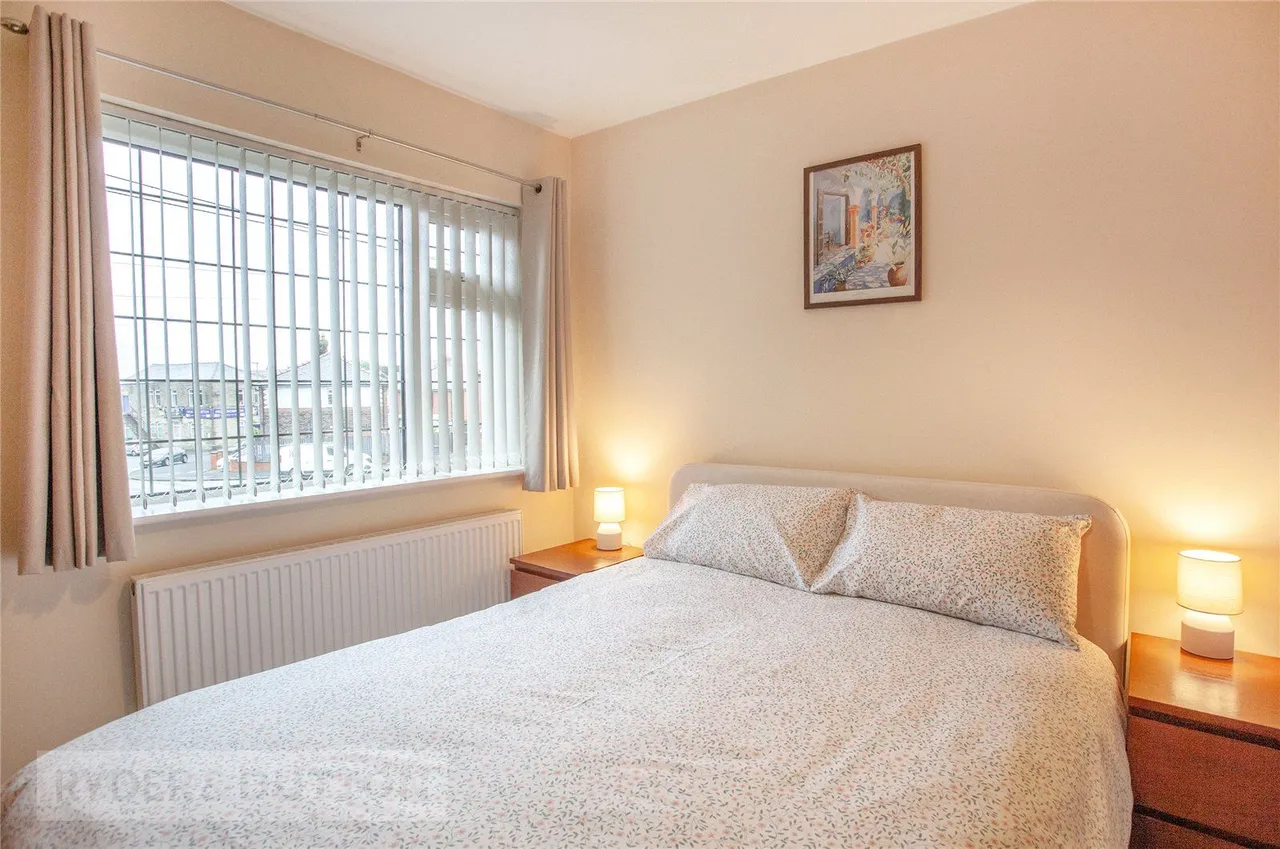 Maple Close, High Crompton, OL2, photo 13