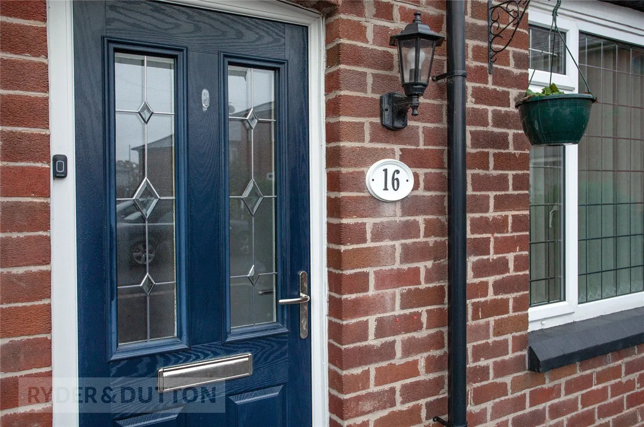 Maple Close, High Crompton, OL2, photo 20