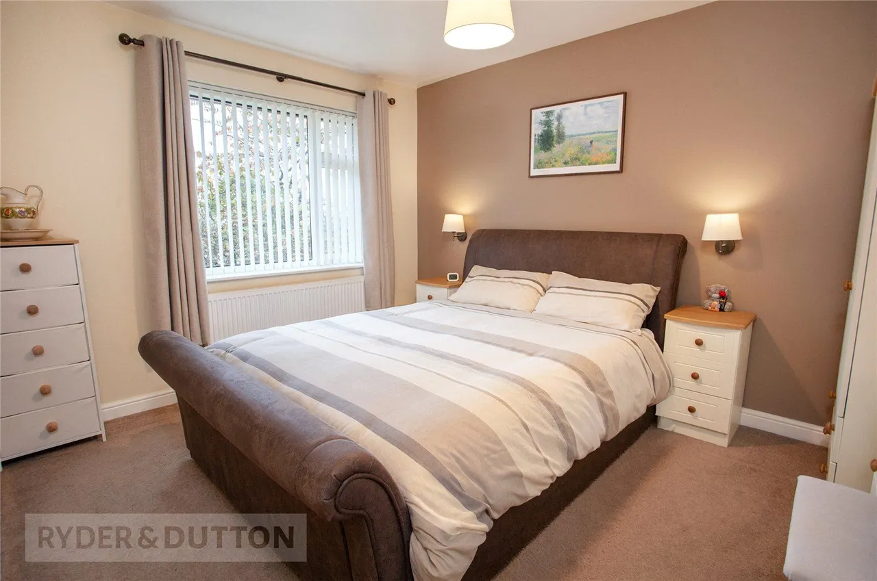Maple Close, High Crompton, OL2, photo 11
