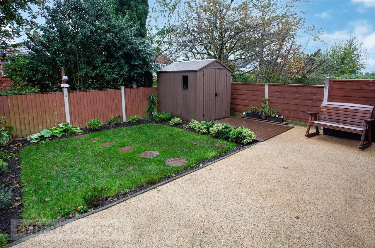 Maple Close, High Crompton, OL2, photo 4