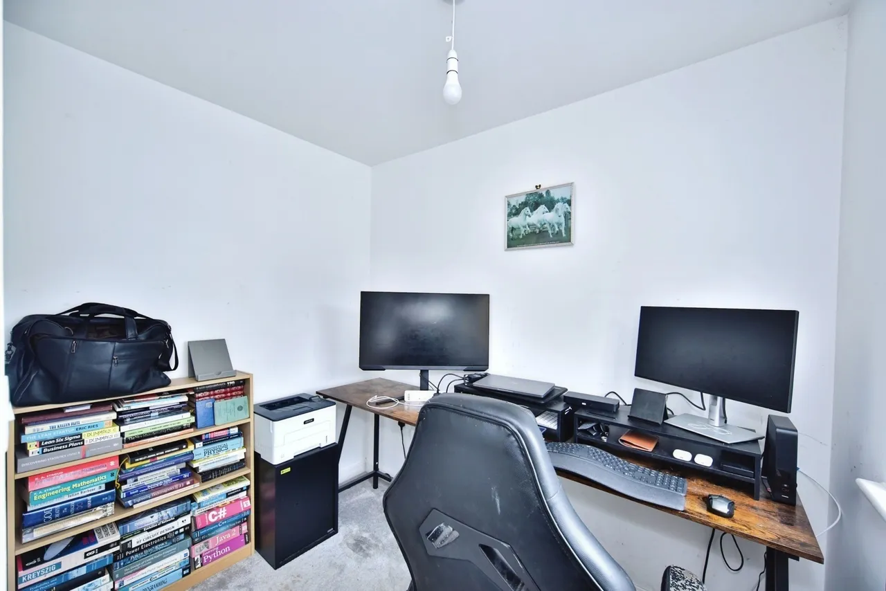 Whatman Drive, Maidstone, ME14, photo 8