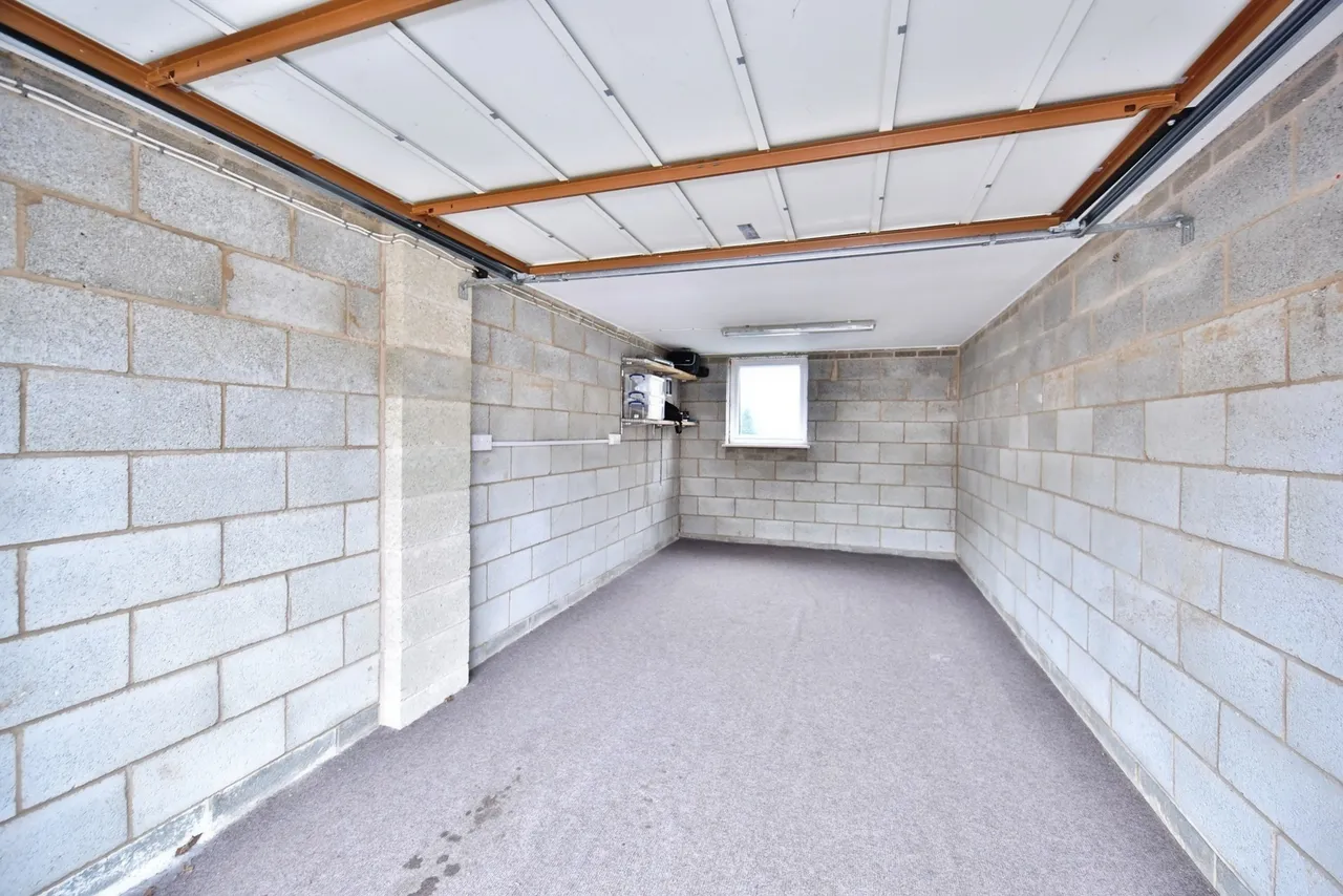 Whatman Drive, Maidstone, ME14, photo 11