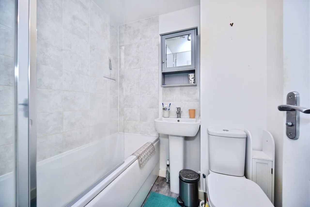 Whatman Drive, Maidstone, ME14, photo 6