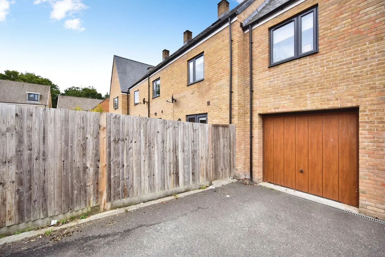 Whatman Drive, Maidstone, ME14, photo 10