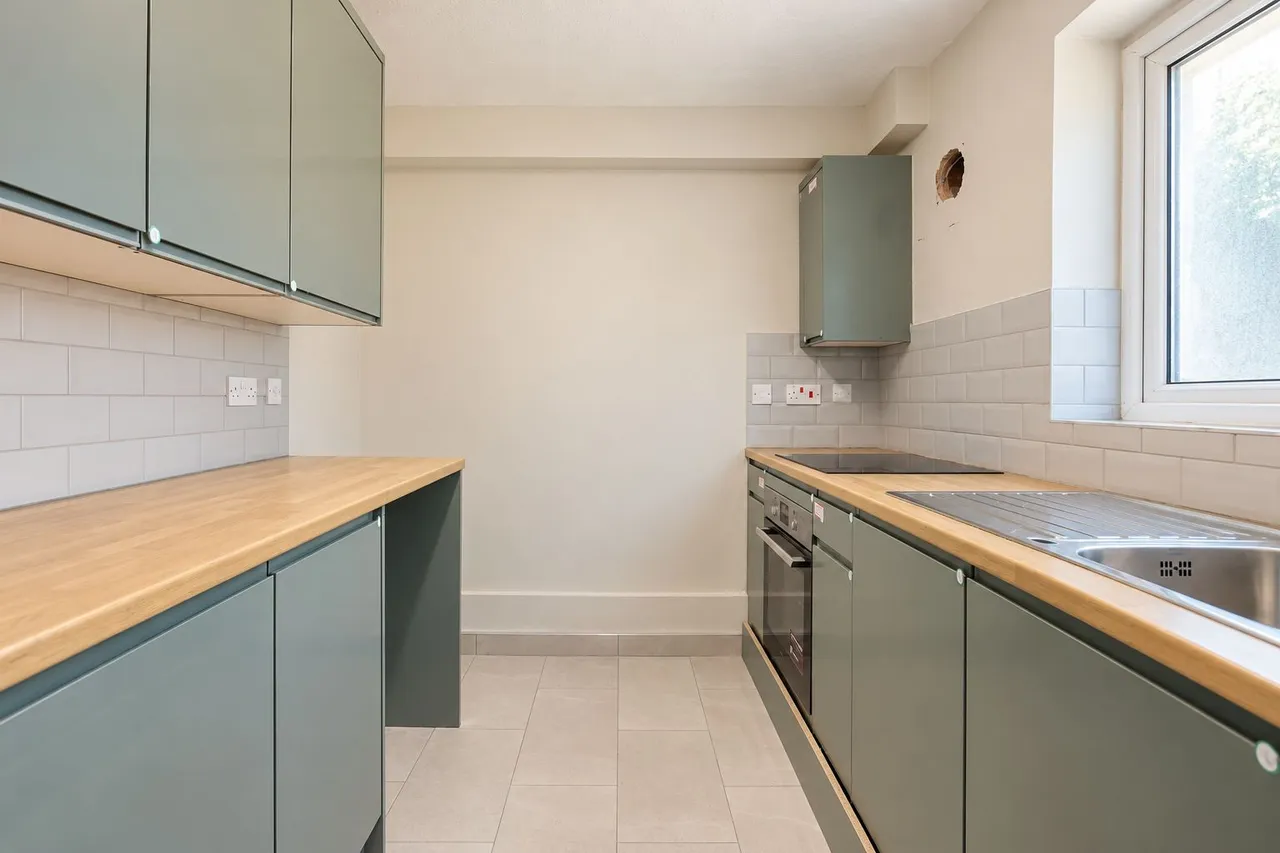 Harcourt Avenue, Wallington, photo 7
