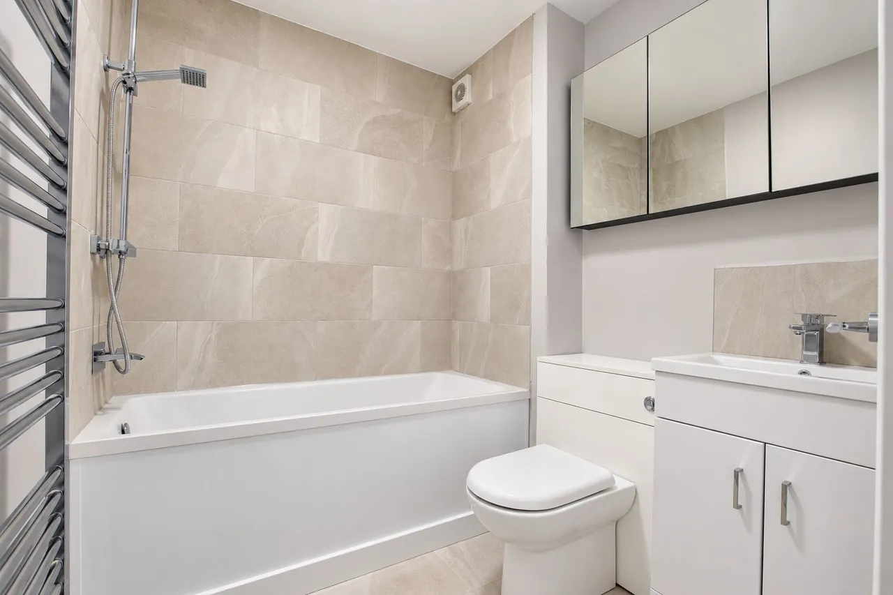 Harcourt Avenue, Wallington, photo 9