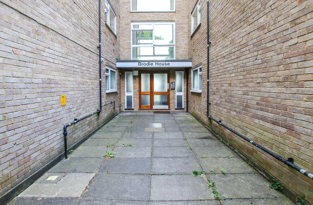 Harcourt Avenue, Wallington, photo 2