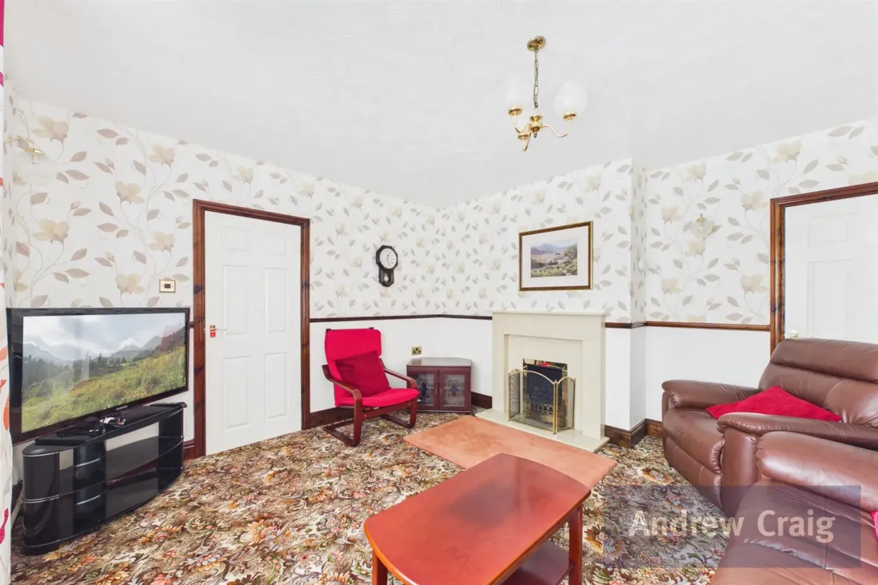 Lansbury Gardens, Wardley, NE10, photo 3