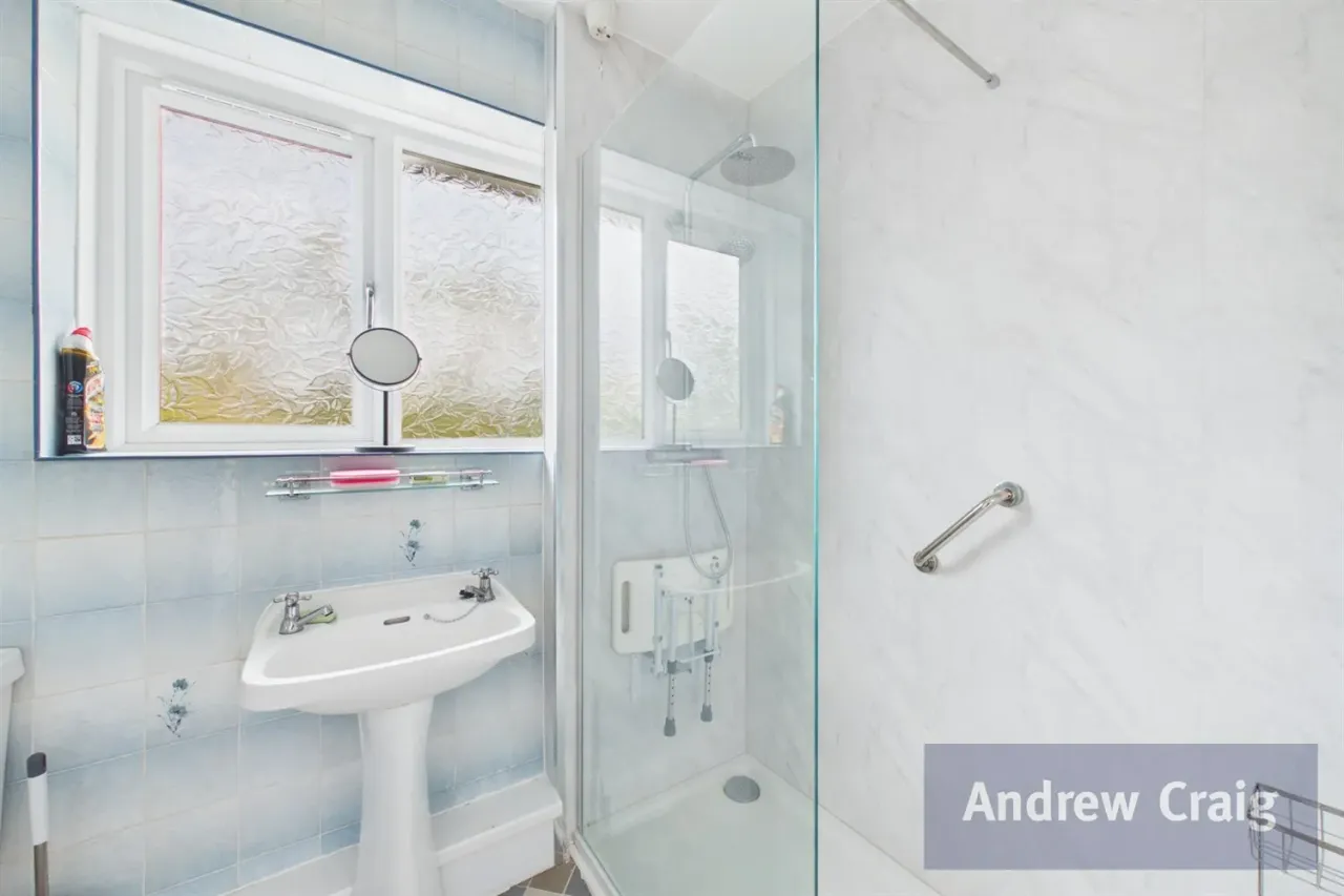 Lansbury Gardens, Wardley, NE10, photo 10
