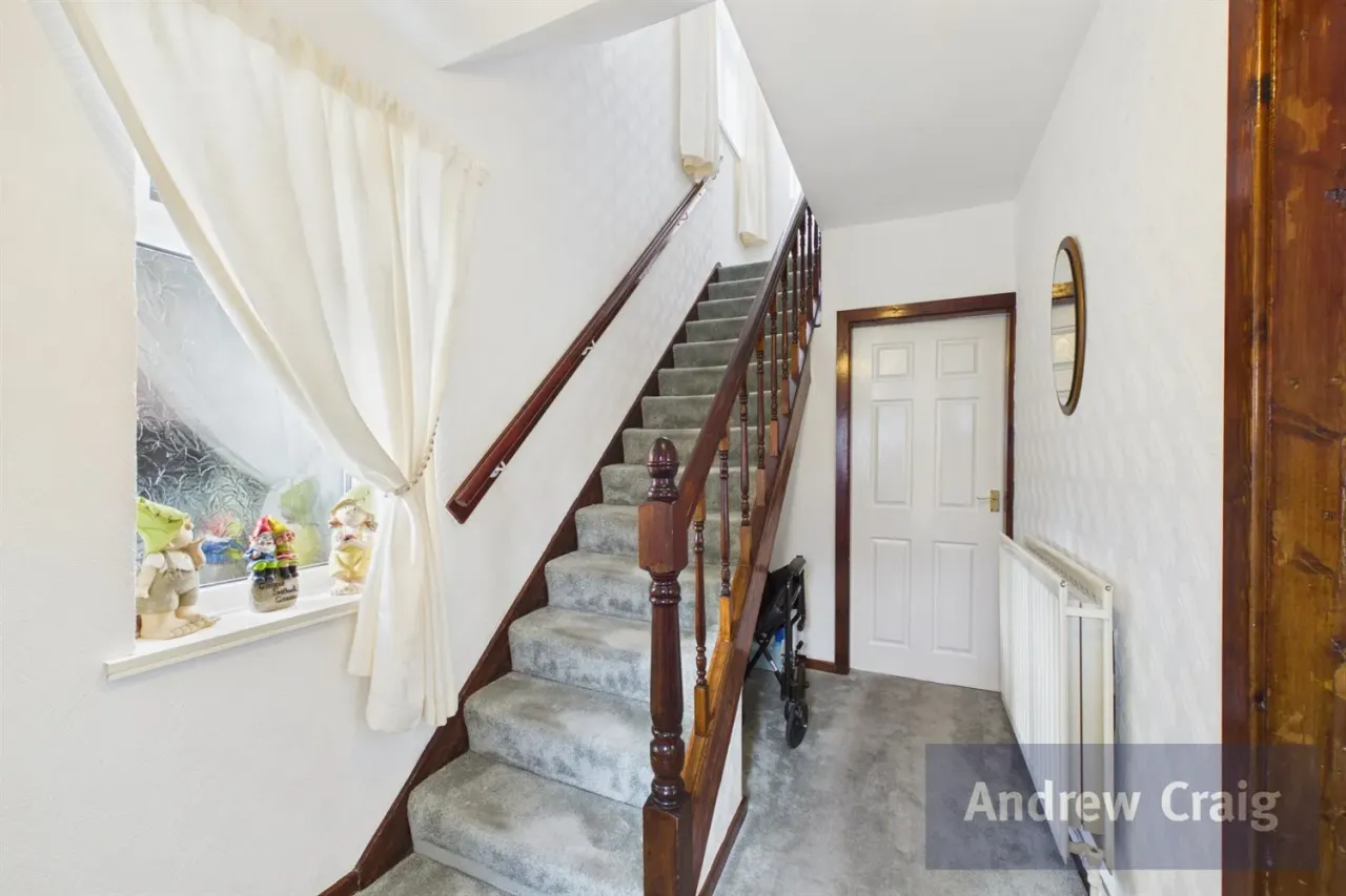 Lansbury Gardens, Wardley, NE10, photo 5