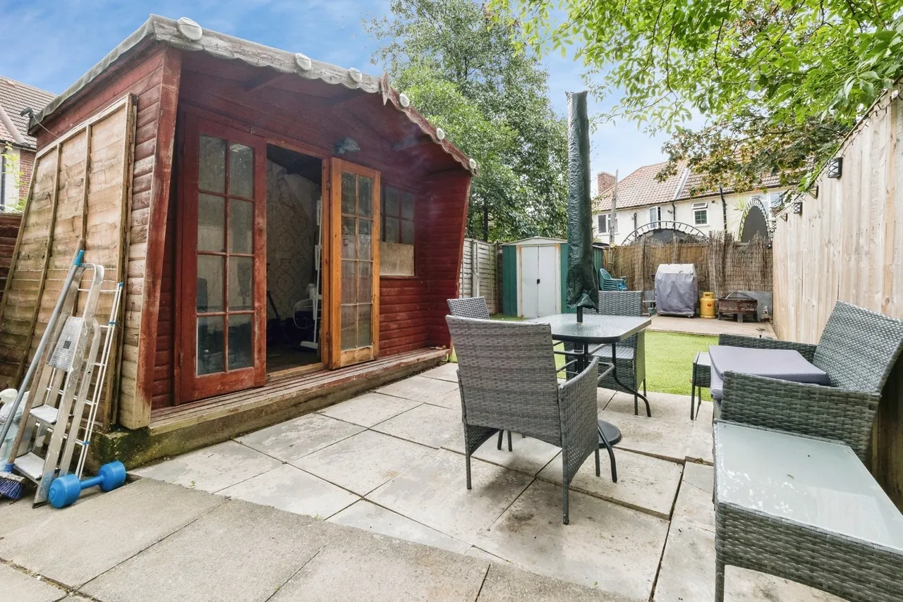 Wood Lane, Dagenham, RM8, photo 6