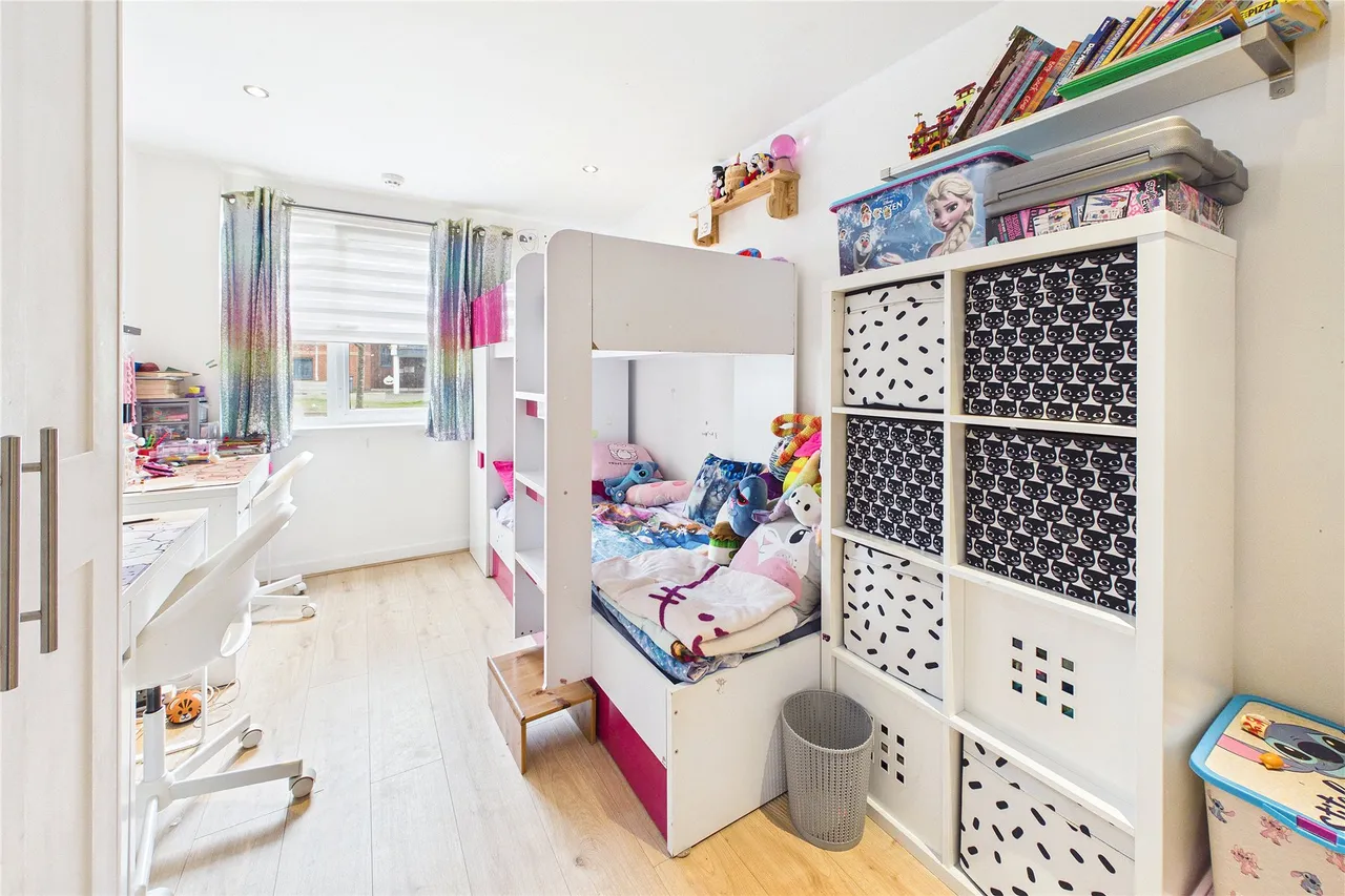 Southwell Park Road, Camberley, GU15, photo 7