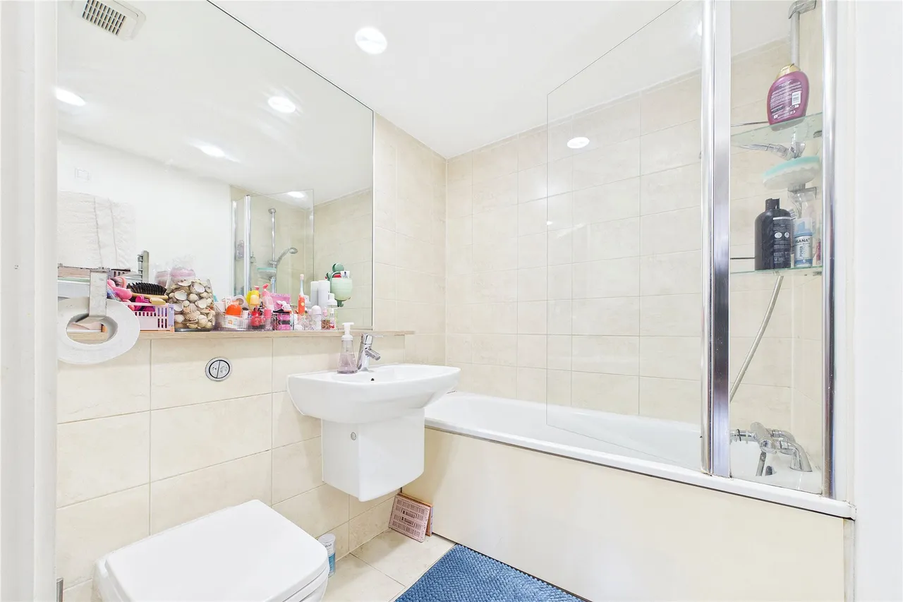 Southwell Park Road, Camberley, GU15, photo 8