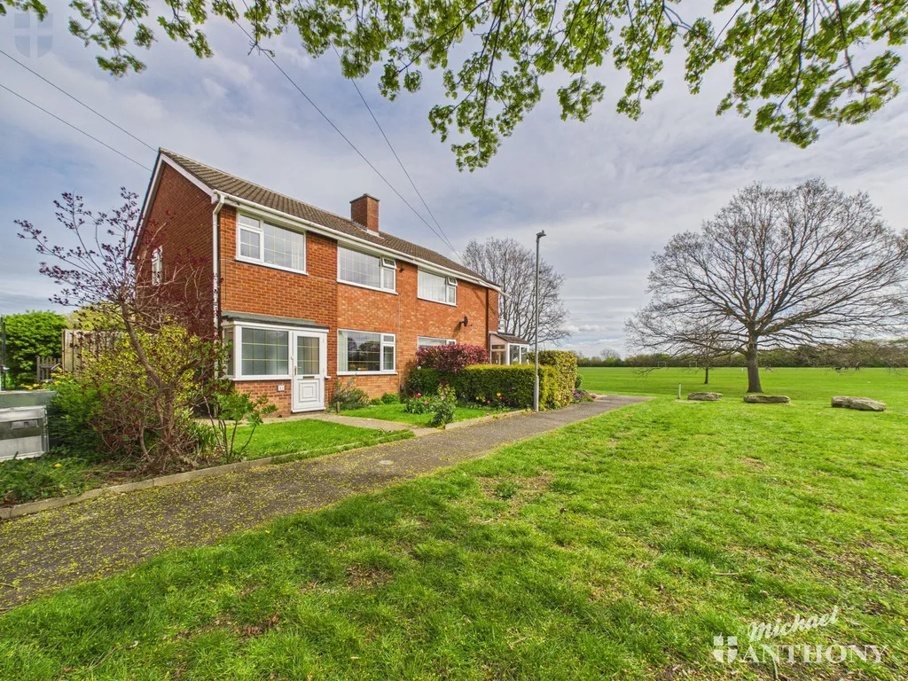 3 bed property for sale — Ambleside, Aylesbury, HP21 9TT