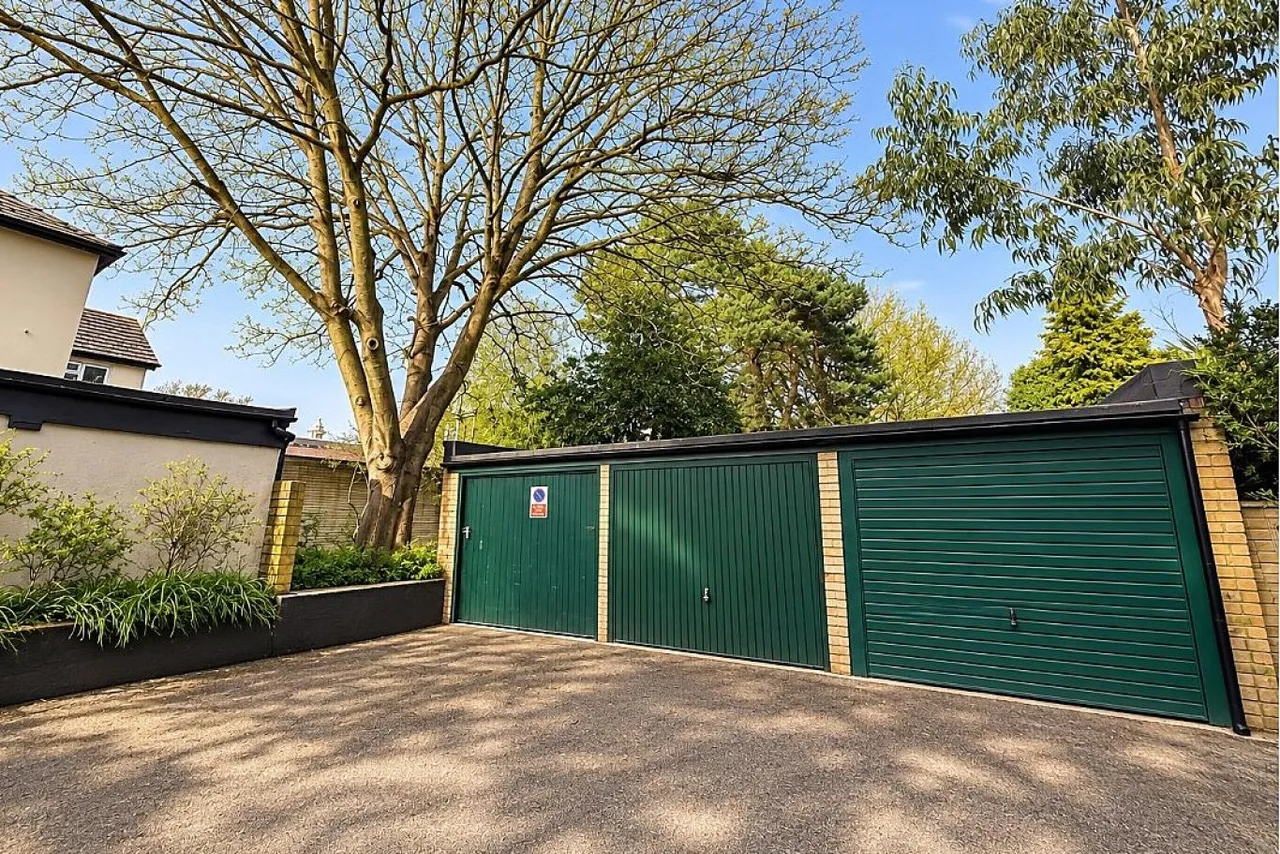 Weston Grange, BH1, photo 9