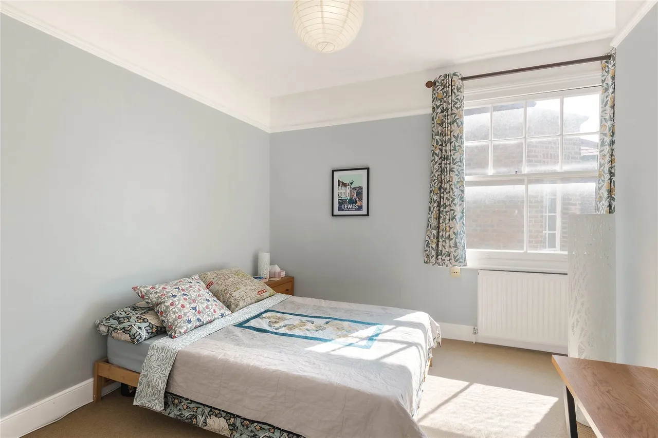 Cyril Mansions, Prince Of Wales Drive, London, SW11, photo 2