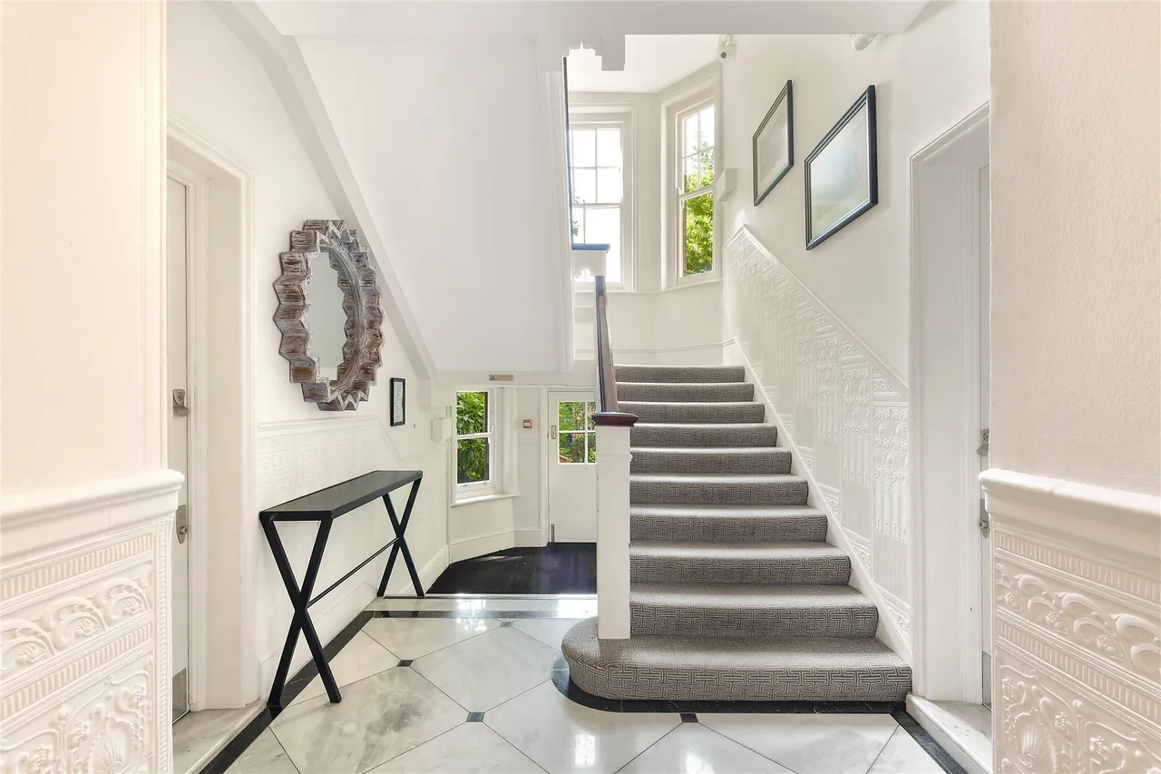 Cyril Mansions, Prince Of Wales Drive, London, SW11, photo 8