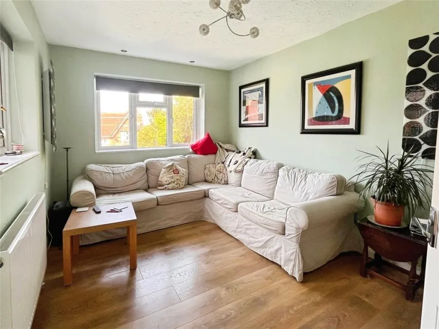 The Broadway, Totland Bay, PO39, photo 7