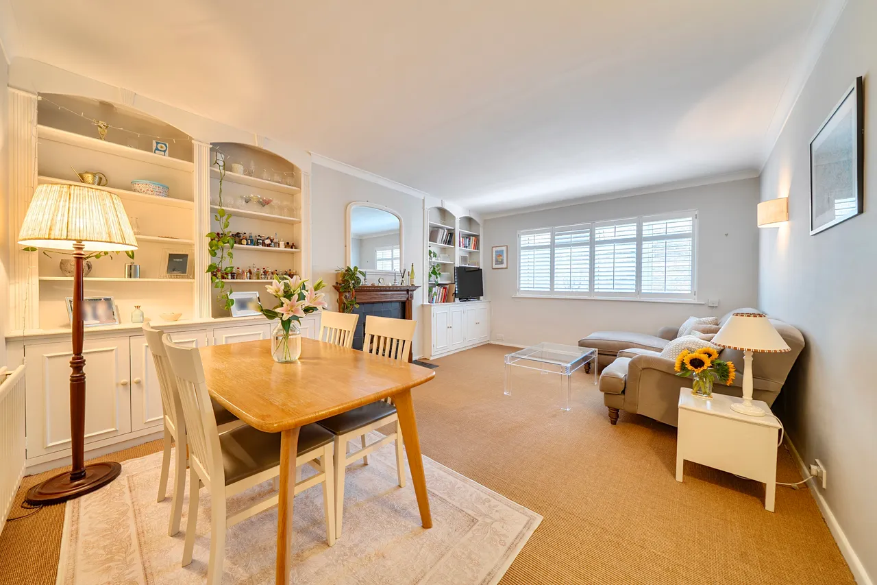 2 bed flat for sale — 4 Strutton Court, 54 Great Peter Street, London