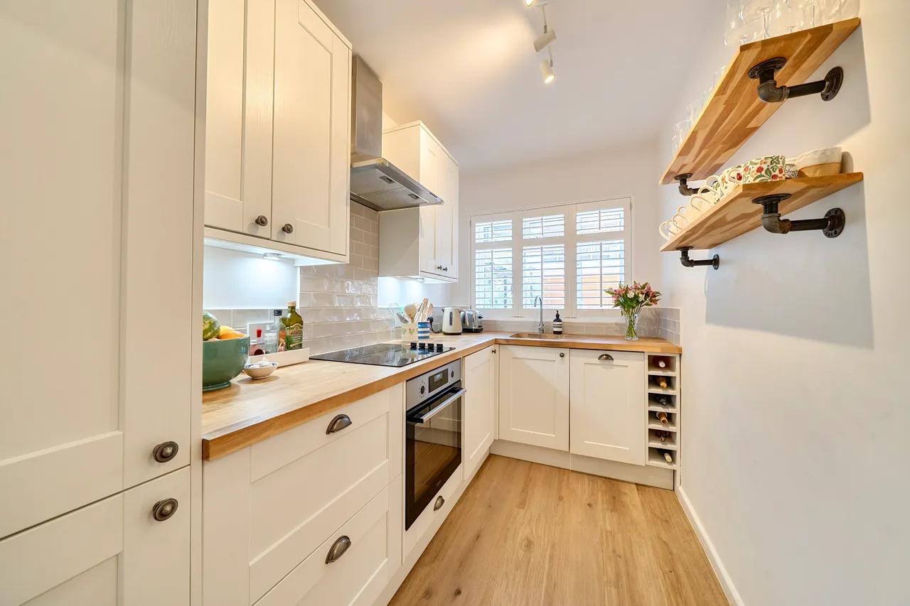 4 Strutton Court, 54 Great Peter Street, London, photo 5