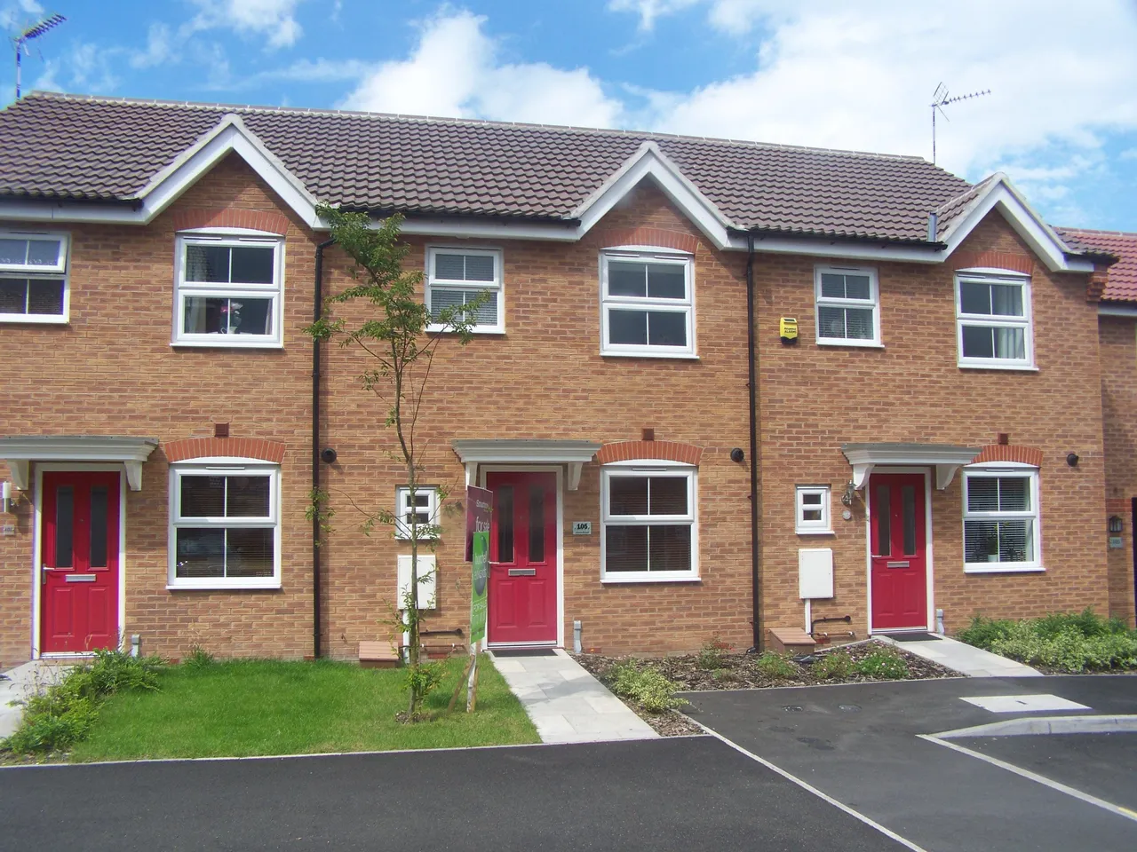 3 bed house to rent, James Street, Leabrooks, DE55