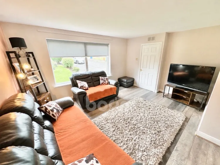 Aitken Drive, Beith, KA15, photo 3