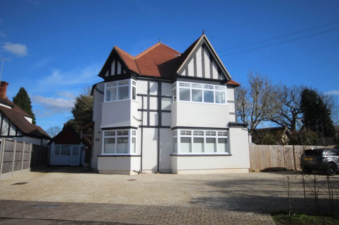 2 bed flat for sale, Moss Lane, Pinner Village, HA5