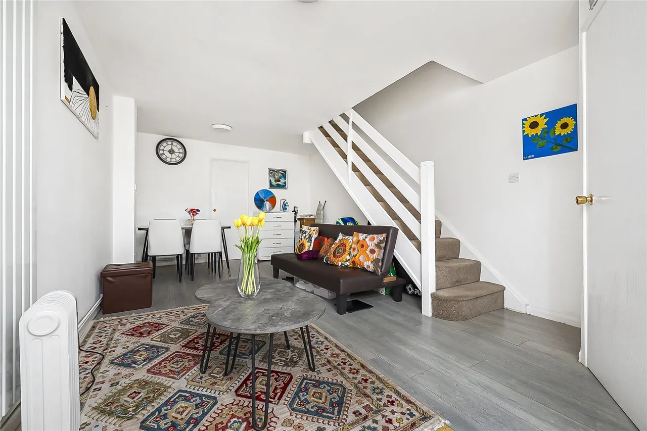 Wainwright Grove, Isleworth, TW7, photo 2