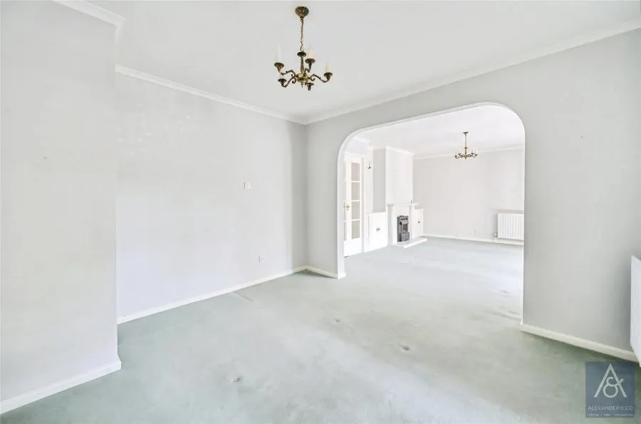 Highlands Road, Buckingham, MK18, photo 3