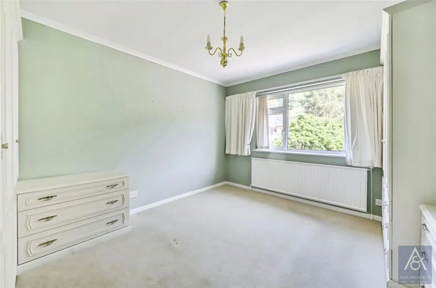 Highlands Road, Buckingham, MK18, photo 23