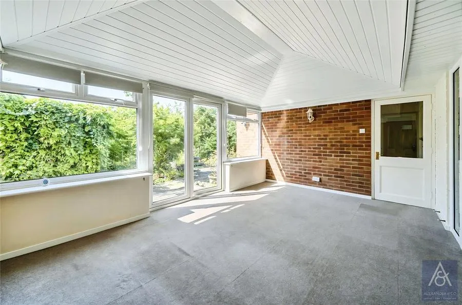 Highlands Road, Buckingham, MK18, photo 6