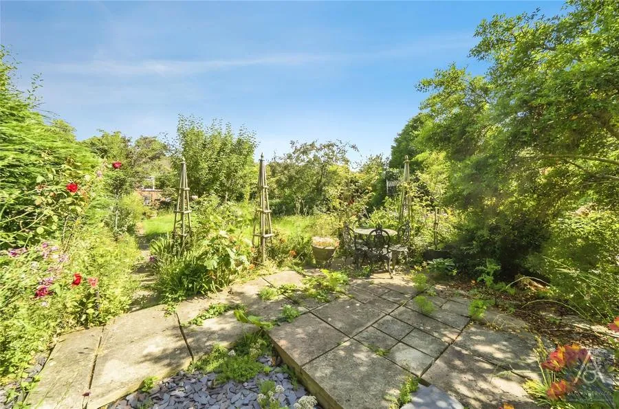 Highlands Road, Buckingham, MK18, photo 18