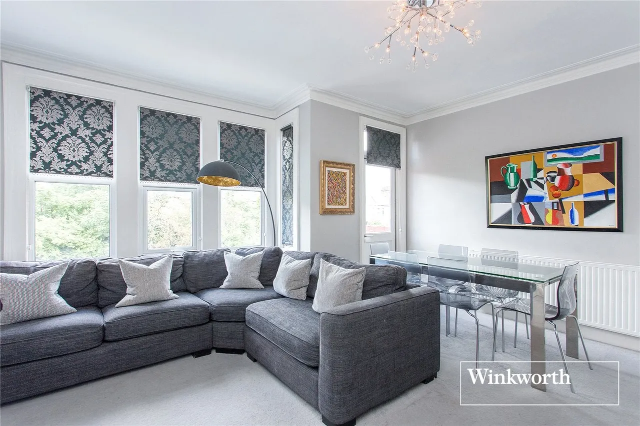 Squires Lane, Finchley, London, N3, photo 6