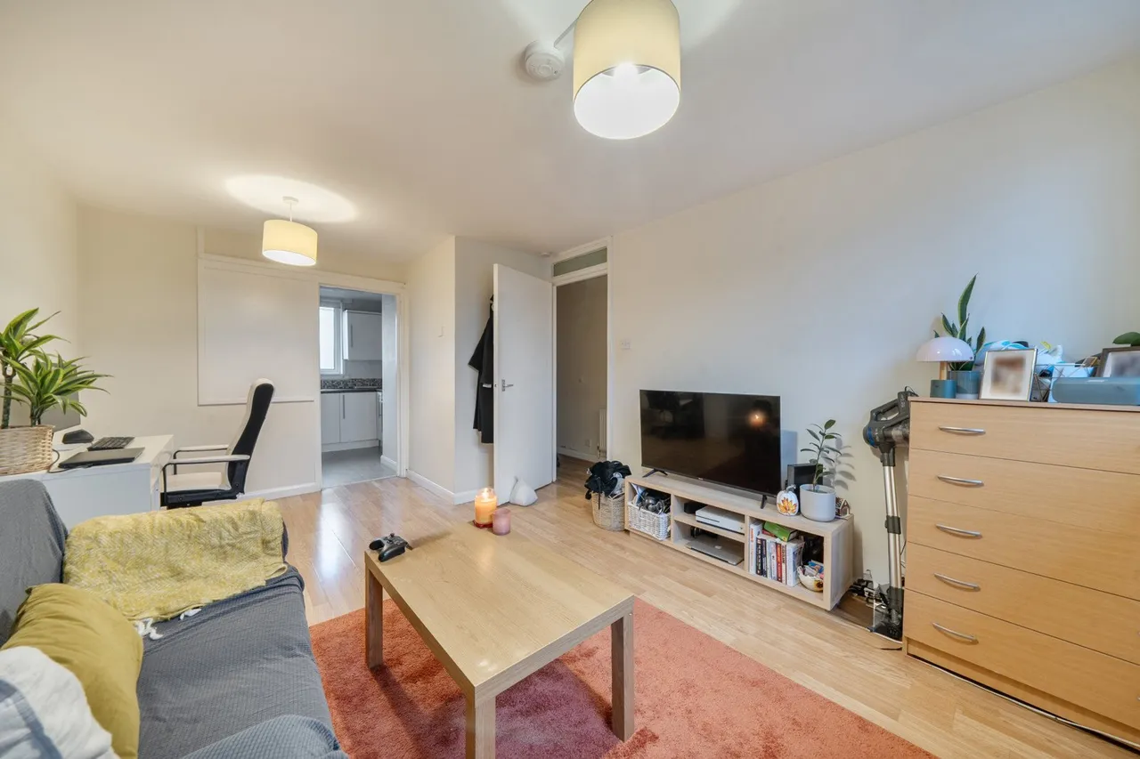 1 bed flat for sale — Cromwell Road, SW9
