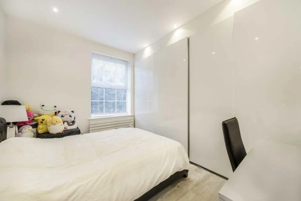 Hendon Way, London, NW2, photo 5