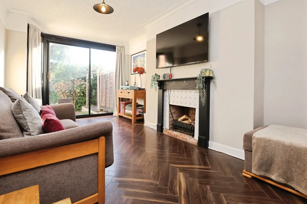 Leavesden Grove, Birmingham, B26, photo 2