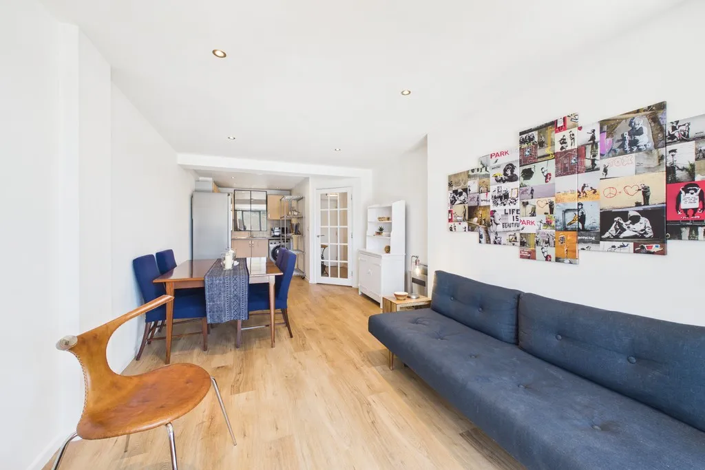 St. Martins Court, Bowness on Windermere, LA23, photo 8