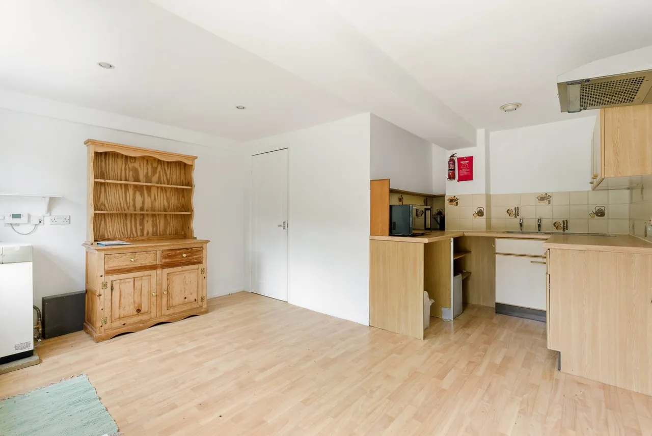 Missenden Road, Butlers Cross, photo 22